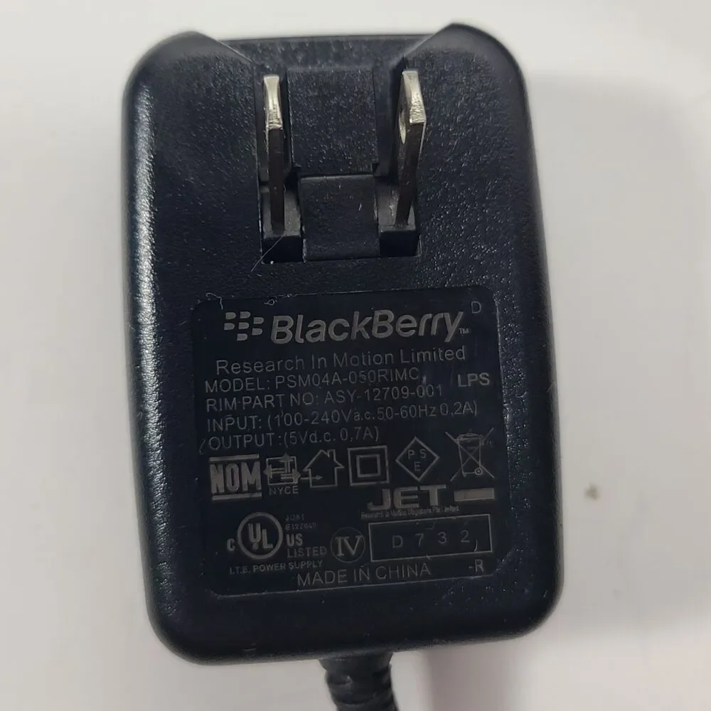 OEM Blackberry (PSM04A-050RIMC) Wall Charger with Mini USB Connection Black